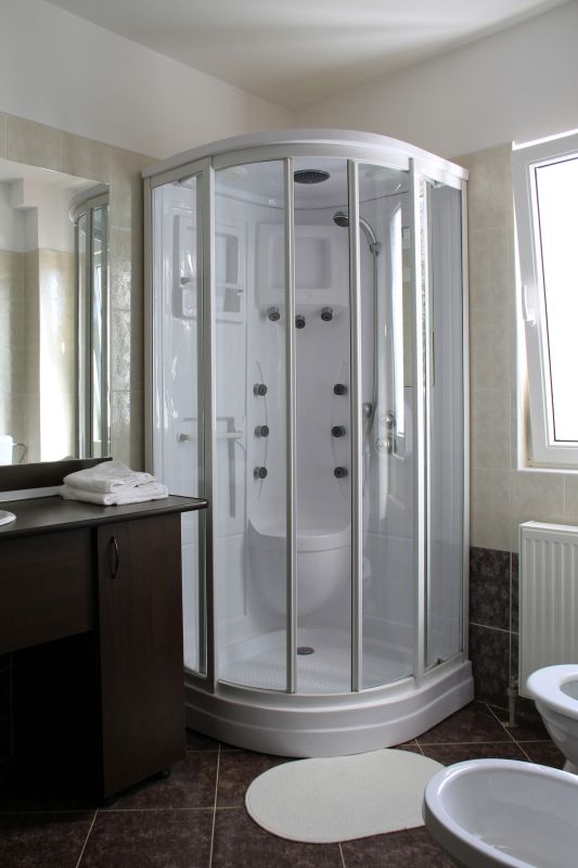 Contemporary Shower Design